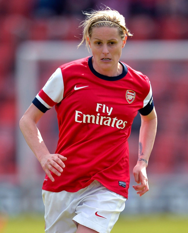 Legenda Sepak Bola Wanita Kelly Smith Jadi Duta Kampanye Kegiatan Amal