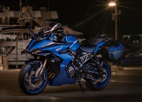 Suzuki GSX-S1000 GT 2021 Siap Diadu dengan Supersport Eropa