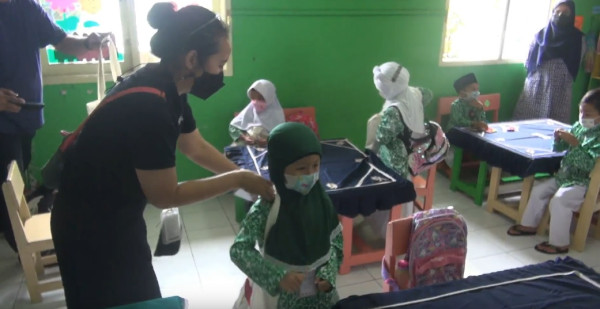 Kunjungi Yayasan Nurul Bahjah di Cianjur, Terima Kasih MNC Peduli