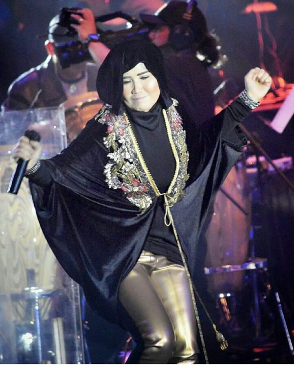 Apa Kabar Nicky Astria, Lady Rocker Pelantun Panggung Sandiwara?