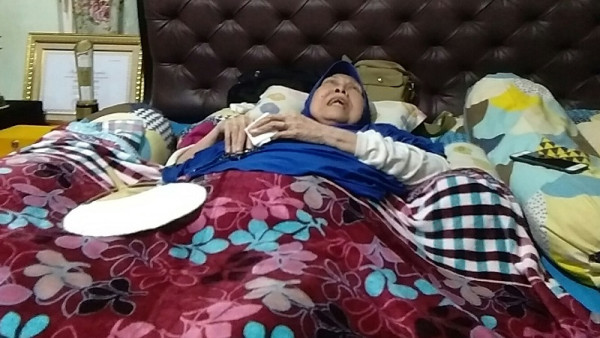 Mantan Pejabat hingga Aktris Ini Mengalami Masa Sulit, Nomor 4 Pemeran Mak Nyak