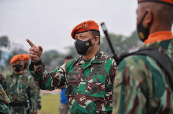 Kala Gus Dur Tunjuk Jenderal AL Jadi Panglima TNI, Dobrak Tradisi Lama