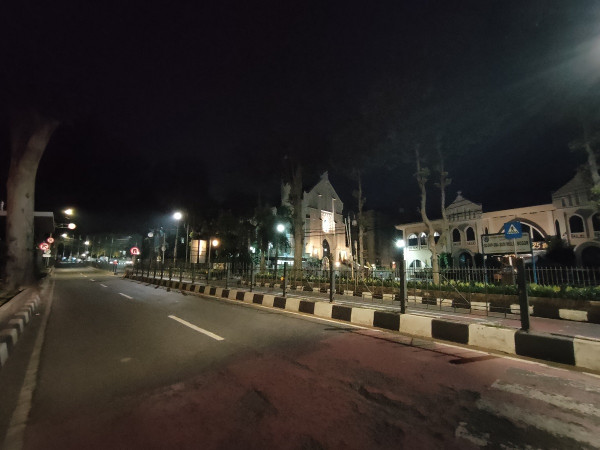 Street Photography Malam Menggunakan OPPO Reno 6