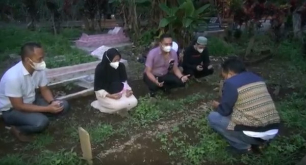 Ibu dan Anak Gadisnya Dibunuh Tanpa Busana, Mimin Istri Muda Yosef Akhirnya Buka Suara