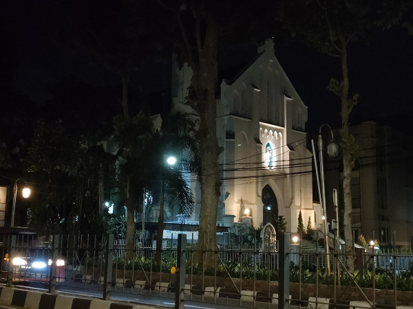 Street Photography Malam Menggunakan OPPO Reno 6