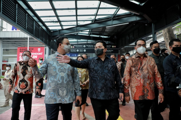 Anies ke Anak Kereta: Selamat Menikmati Wajah Baru Stasiun Tebet dan Palmerah, Manggarai-Gondangdia Menyusul