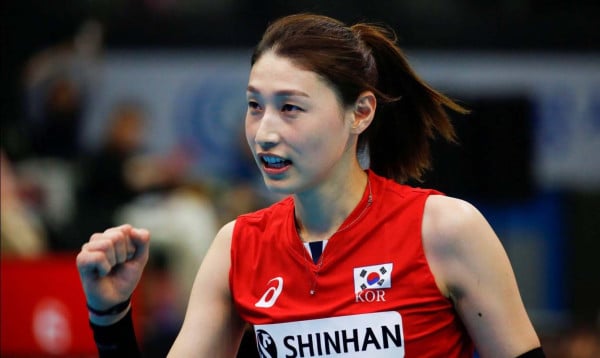 10 Bintang Korea dengan Penghasilan Terbanyak pada Paruh Pertama 2021