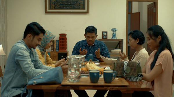 Film Pendek 'Family Room': 25 Tahun Bersama, Apa yang Dicari?