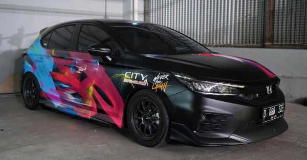 Desainer Urban Langganan Presiden Jokowi Modifikasi Honda City Hatchback RS di IMX 2021