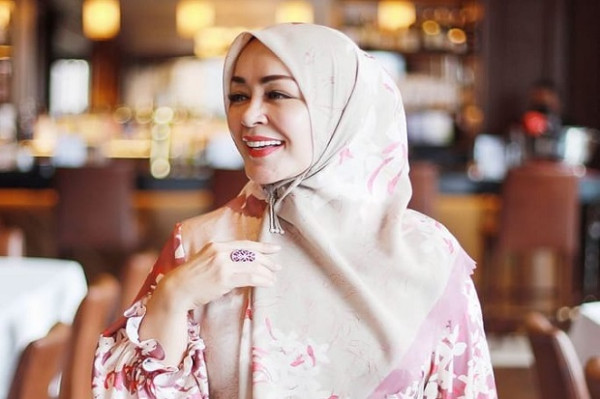 5 Artis Cantik Lawan Main Rhoma Irama, Nomor 2 Dipoligami 4 Kali