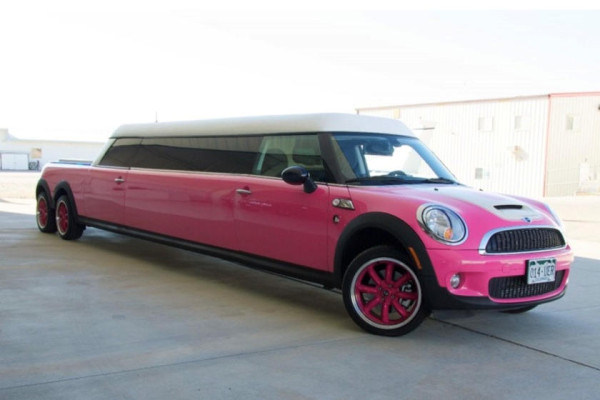 Ini Deretan Limousine Paling Gila dan Aneh di Dunia, Nomor 3 Bikin Takjub