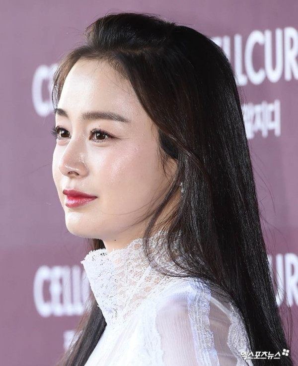 5 Seleb Korea dengan Sertifikasi Unik, dari Pendidikan Seks sampai Terapi Ketawa