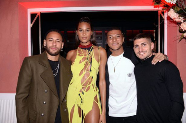 3 Atlet Jomblo Hadiri Ultah Supermodel Cindy Bruna, Apa Ini Penyebab PSG Kalah?