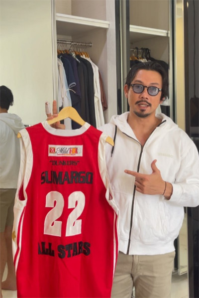 Jersey Denny Sumargo Laku Rp212 Juta Lebih dalam Lelang