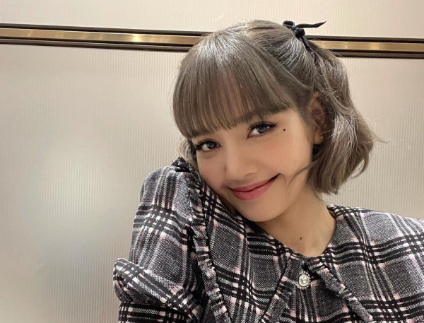 6 Kasus Lisa BLACKPINK yang Bikin Fans Anggap YG Entertainment Tak Adil