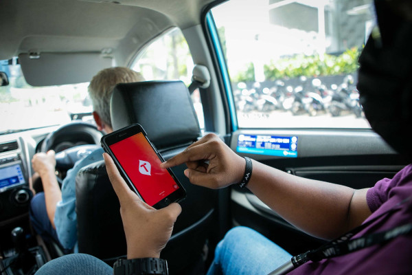 Telkomsel Gandeng Bluebird, Pengemudi Berprestasi Diberi Hadiah Paket Data