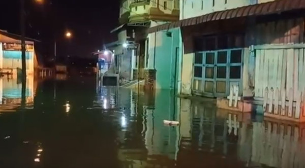 Ribuan Rumah dan Jalan di Kota Medan Terendam Banjir Rob
