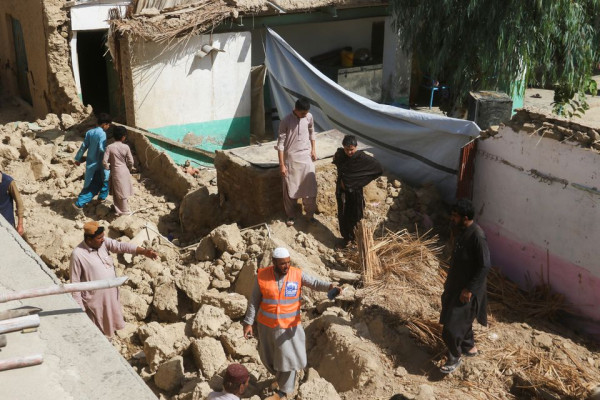 Inilah Suasana Ngeri setelah Gempa 5,7 SR Menerjang Pakistan