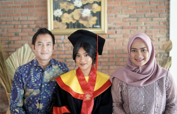 Keren! Ini Deretan Anak Artis yang Punya Prestasi di Luar Industri Hiburan