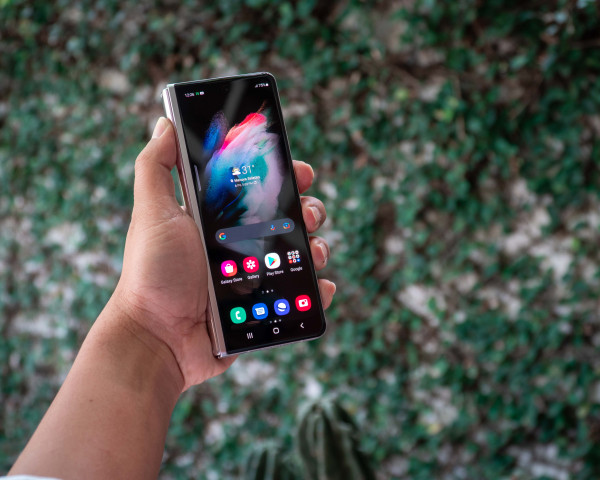 Dibekali 5 Kamera, Begini Hasil Foto Samsung Galaxy Z Fold3