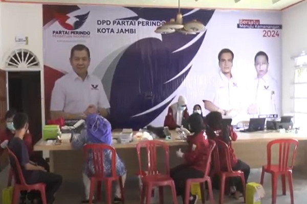 HUT Ke-7 Partai Perindo Kota Jambi Gelar Vaksinasi, Warga Berharap Sukses Terus dan Semakin Maju