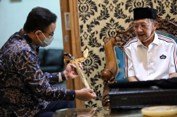 100 Hari Wafatnya Ki Manteb Sudarsono, Anies Kenang Keris Luk 7 Pemberian Dalang Legendaris