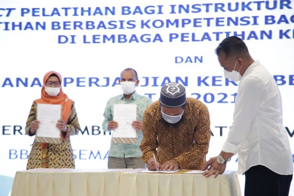 Upaya Kemnaker Tingkatkan Kompetensi Pencari Kerja