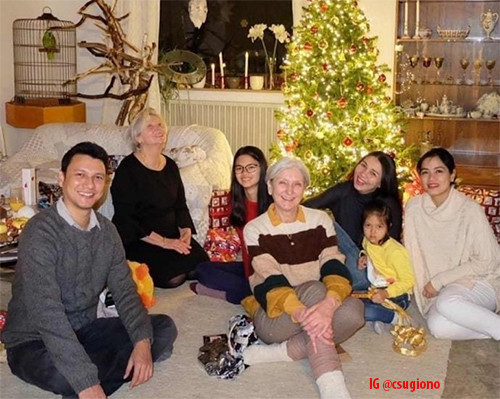 5 Artis Ini Punya Hubungan Harmonis dengan Mertua yang Berbeda Keyakinan