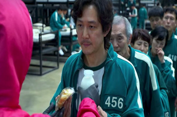Benarkah Oh Il-nam adalah Ayah Seong Gi-hun di Squid Game?