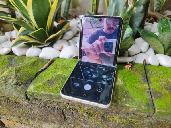 Tips Merekam Foto dan Video dengan Cara Unik di Galaxy Z Flip3 5G