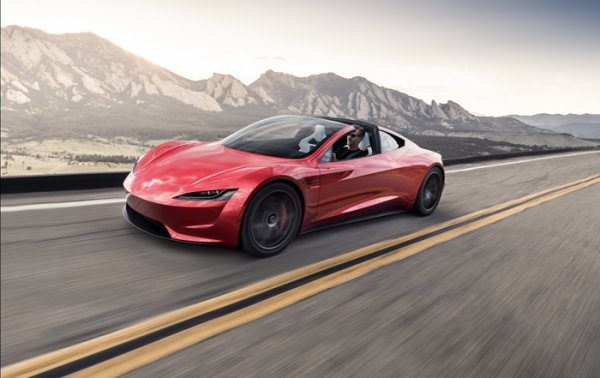 Ini Alasan Elon Musk Tak Kunjung Produksi Mobil Terkencang di Dunia