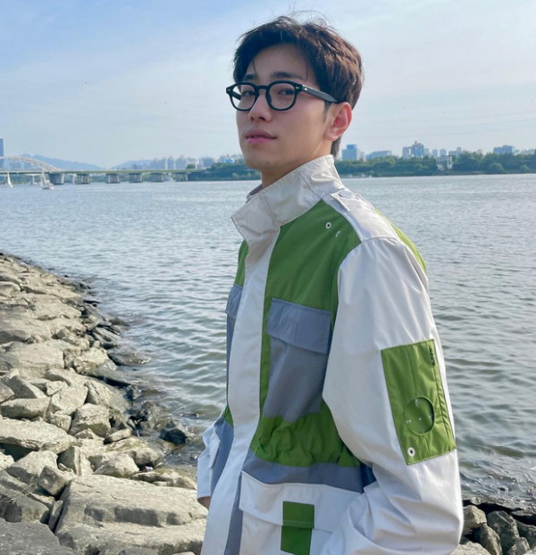 Adu Ganteng Bintang The Kings Affection, Rowoon vs Nam Yoon Su, Kamu Pilih Siapa?