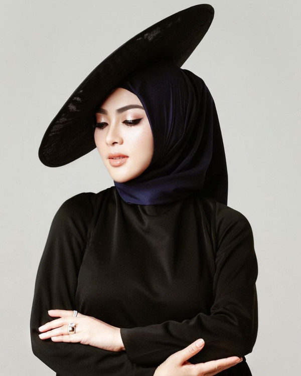 Penghasilan Syahrini Capai Rp1 Miliar Sehari, Sekali Nyanyi Rp200 Juta