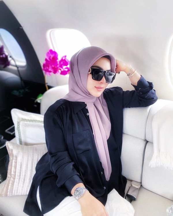 Penghasilan Syahrini Capai Rp1 Miliar Sehari, Sekali Nyanyi Rp200 Juta