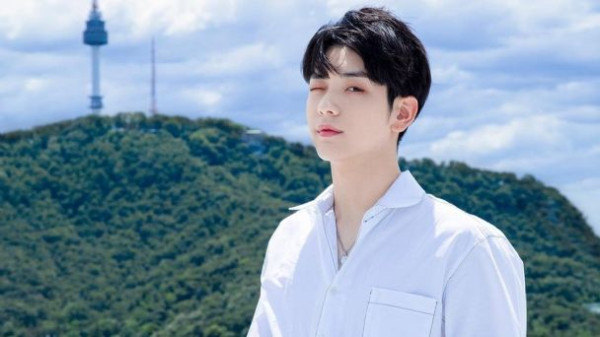 Soobin TXT dan Arin Oh My Girl Pensiun Jadi MC Music Bank, Sosok Ini Menangis Sedih