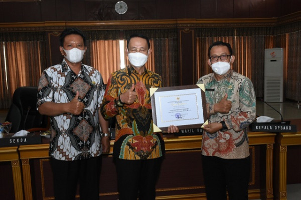 Bupati Majalengka Kembali Raih Penghargaan Anugerah Eka Parahita Ekapraya