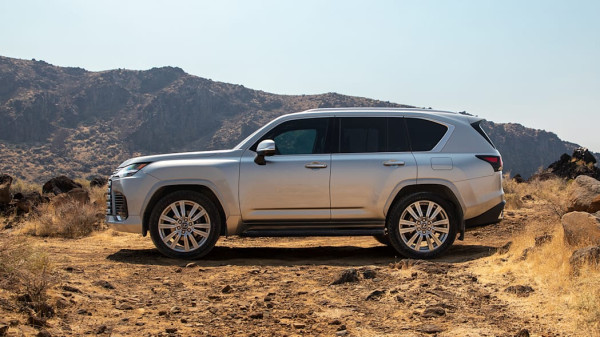 Lexus LX Versi Mewah dari Toyota Land Cruiser 300 Resmi Meluncur
