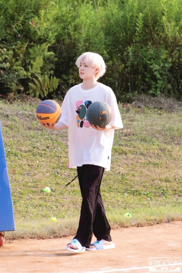 5 Ucapan Suga BTS yang Bikin Hati Nyaman, Anti-Toxic Positivity!