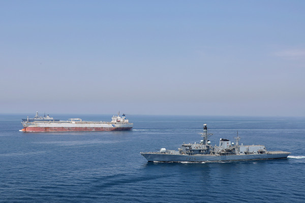 Negara-negara Ini Punya Pasukan yang Berjaga di Selat Hormuz