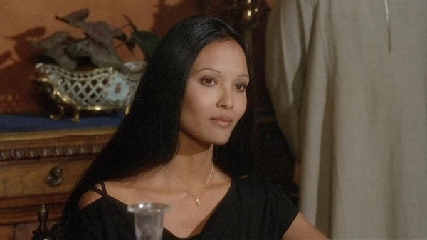 Profil Laura Gemser, Bintang Film Dewasa Hollywood yang Lahir di Surabaya