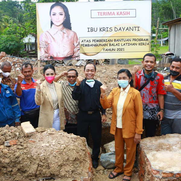 Krisdayanti Bantu Renovasi Gereja di Malang: dengan Izin Allah
