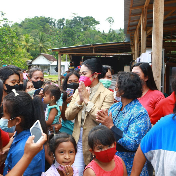 Krisdayanti Bantu Renovasi Gereja di Malang: dengan Izin Allah