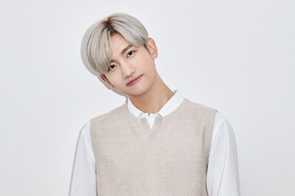 10 Idol K-Pop yang Punya IQ Tinggi Setara Albert Einstein