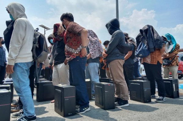 Cara Kerja Kolektor Pinjol Ilegal, Nasabah Ditagih dengan Ancaman dan Dikata-katai
