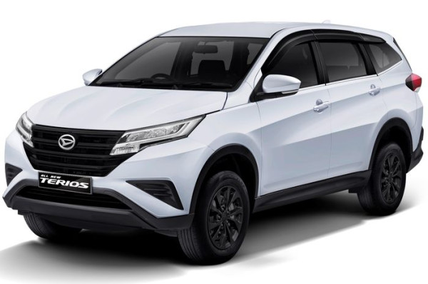 Ini Perbandingan Low SUV 7 Kursi Varian Termurah yang Bikin Hati Tergoda