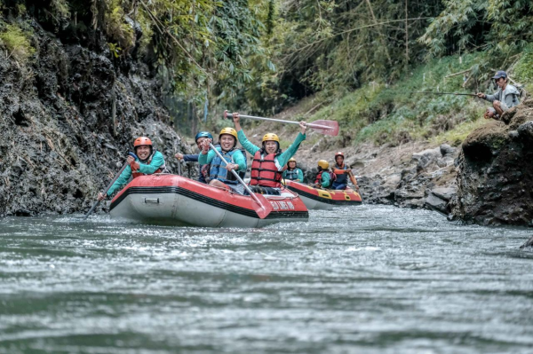 5 Tren Liburan Pasca Vaksinasi, Road Trip hingga Staycation