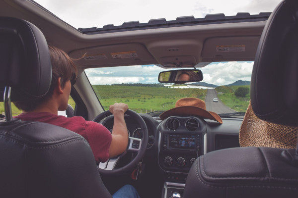 5 Tren Liburan Pasca Vaksinasi, Road Trip hingga Staycation