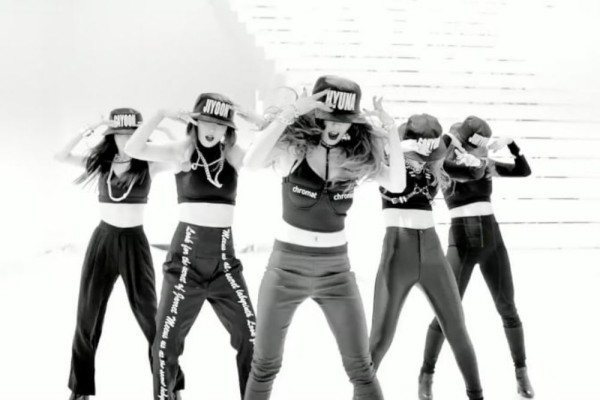 Evolusi Kostum Panggung Grup K-Pop Era 2011 - 2021