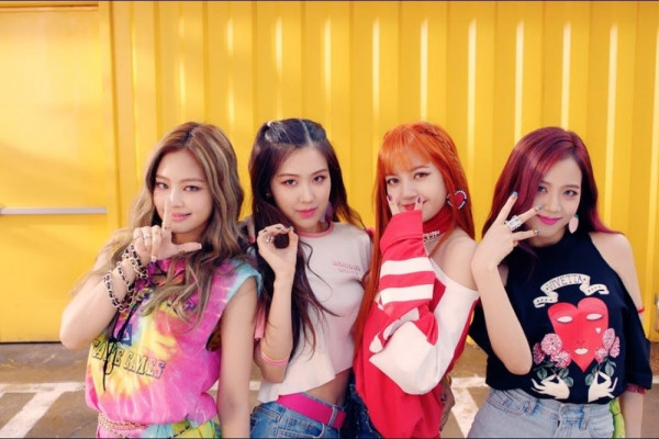 Evolusi Kostum Panggung Grup K-Pop Era 2011 - 2021