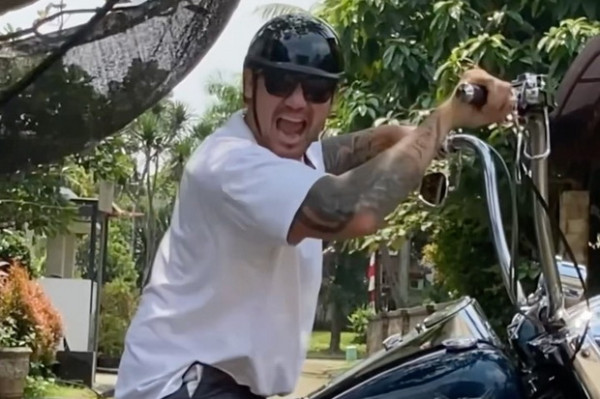 Deretan Aktor Indonesia yang Tolak Adegan Ciuman di Film